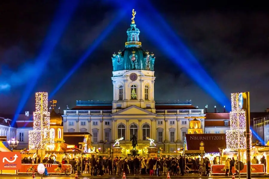 کاخ شارلوتنبورگ (Charlottenburg Palace) در کریسمس آلمان